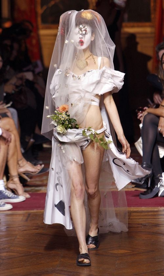Illustration for article titled Vivienne Westwood: Rococo Eccentricity & Modern Marie Antoinettes